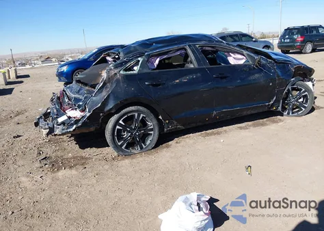 2022 Kia K5 Gt-Line z USA, uszkodzony, nr VIN 5XXG64J21NG154727